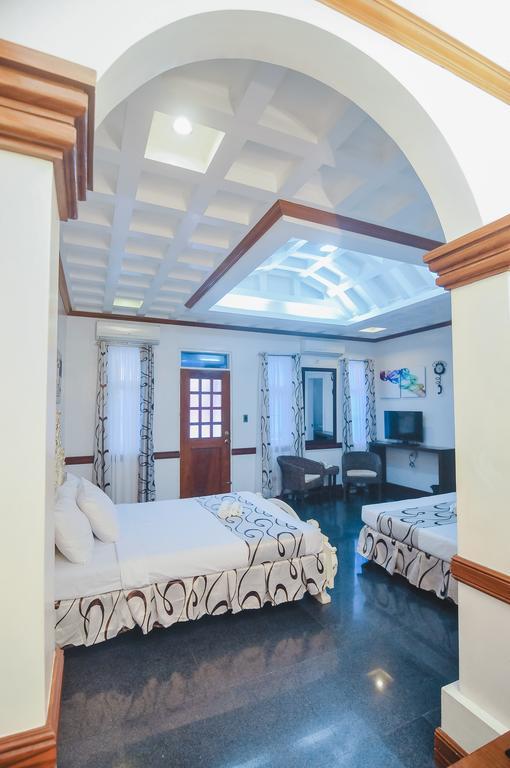 Villa Jhoana Resort Angono Exteriör bild