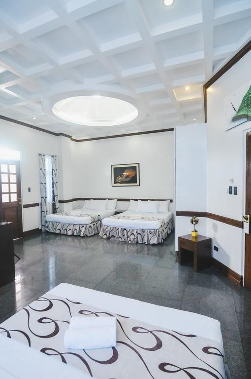 Villa Jhoana Resort Angono Exteriör bild