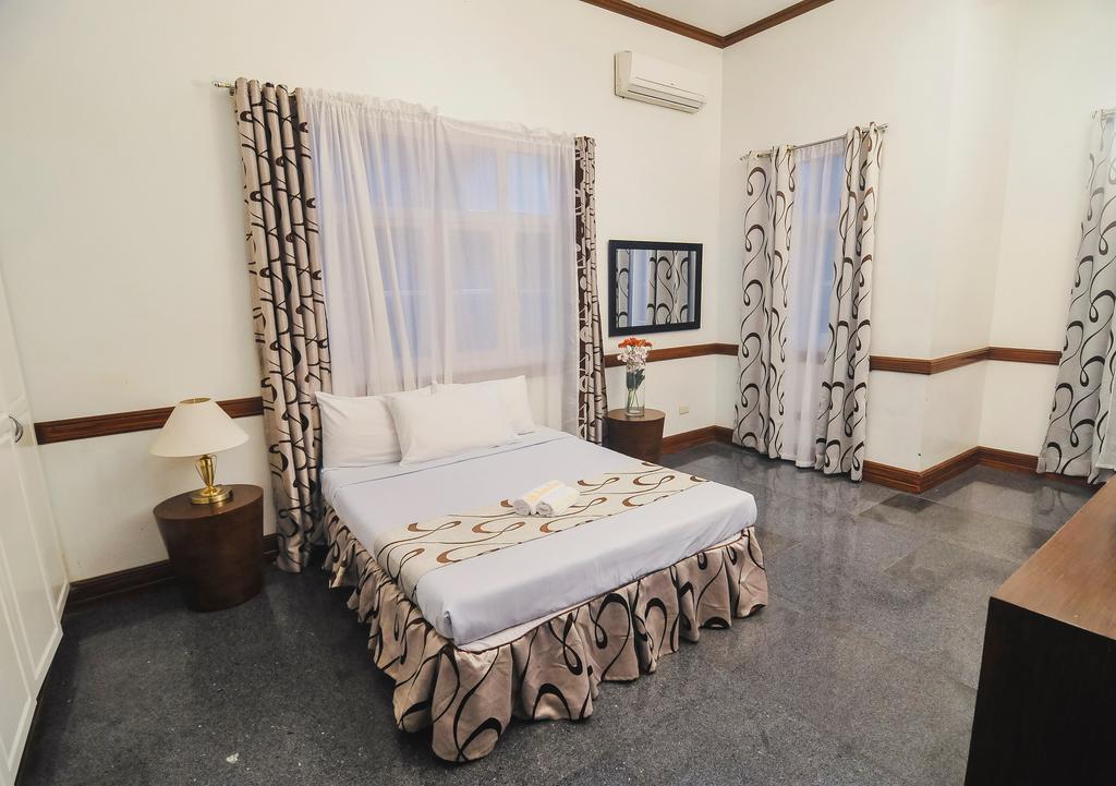 Villa Jhoana Resort Angono Exteriör bild
