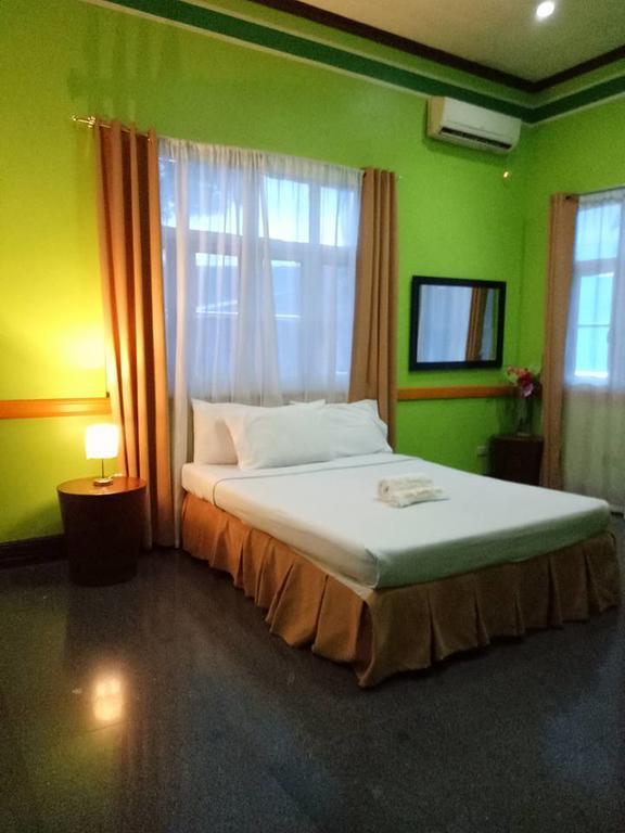Villa Jhoana Resort Angono Exteriör bild